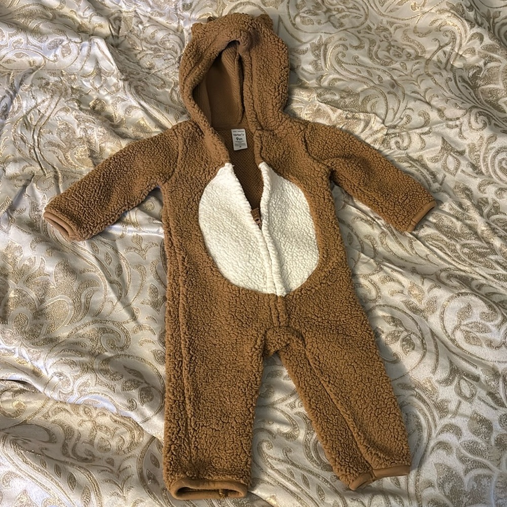 Rain deer snowsuit 9month